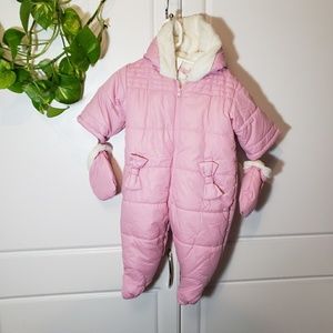 NWT 3-6 Mos Pink Snow Suit w Detachable Mittens